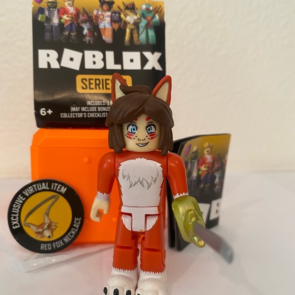 Roblox Series 8 Wisp Figure With Virtual Code - Picture 5 of 8